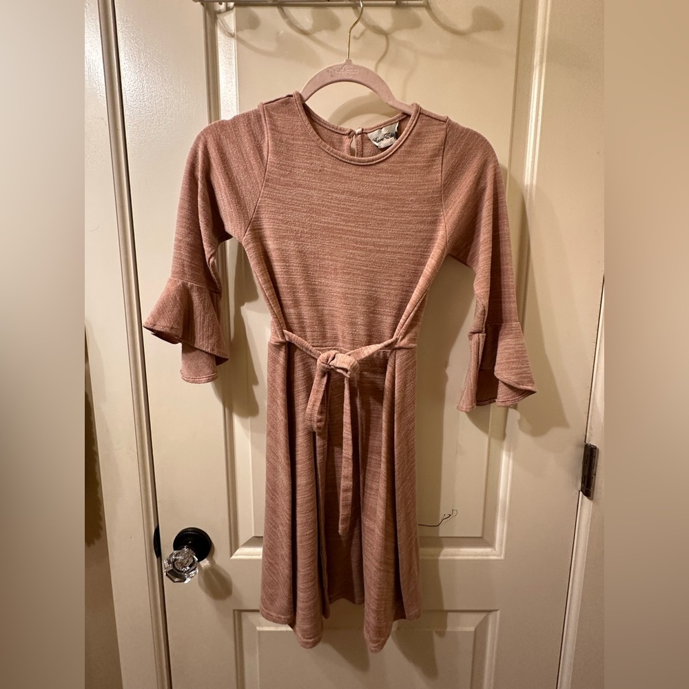 Pink girls dress with tie in the front Rare Editions Size 10/12